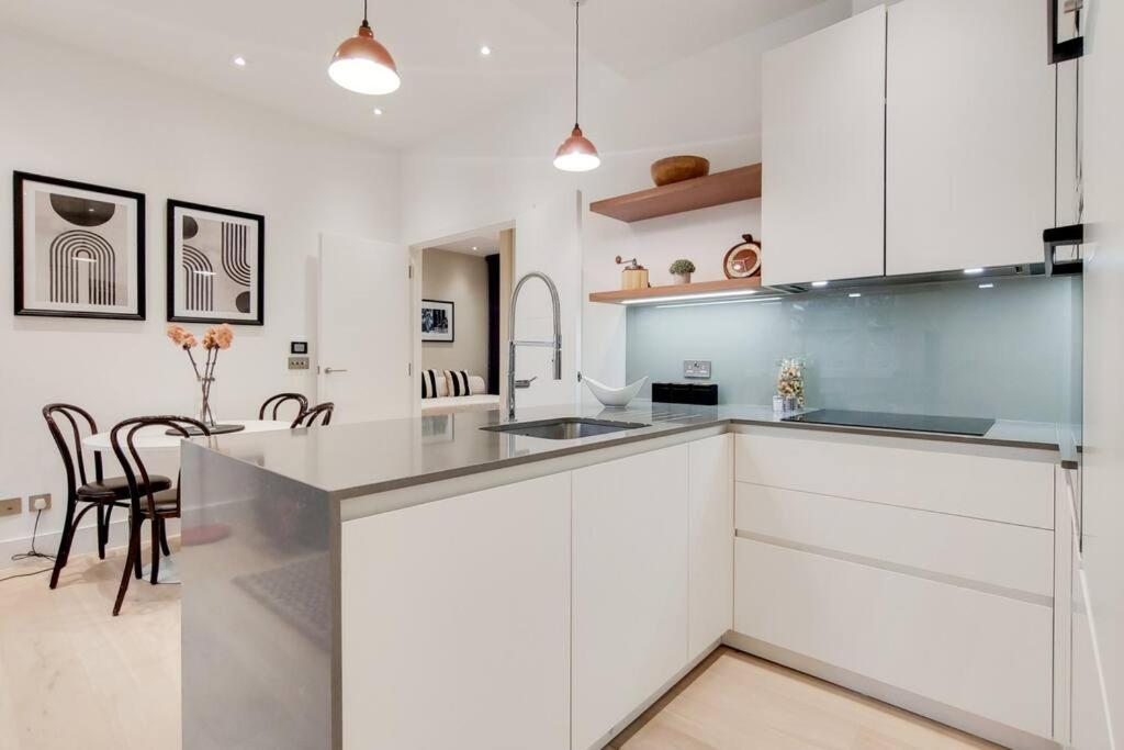 11 Borough Apartments - Bright & Spacious 2-Bed Near London Bridge Extérieur photo