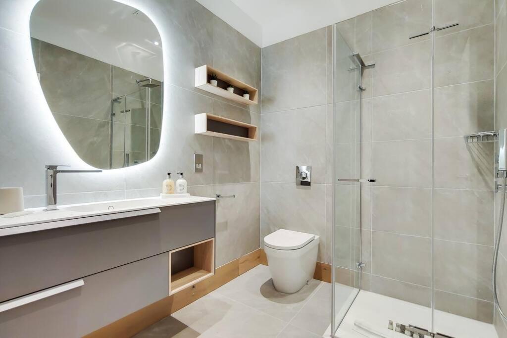 11 Borough Apartments - Bright & Spacious 2-Bed Near London Bridge Extérieur photo